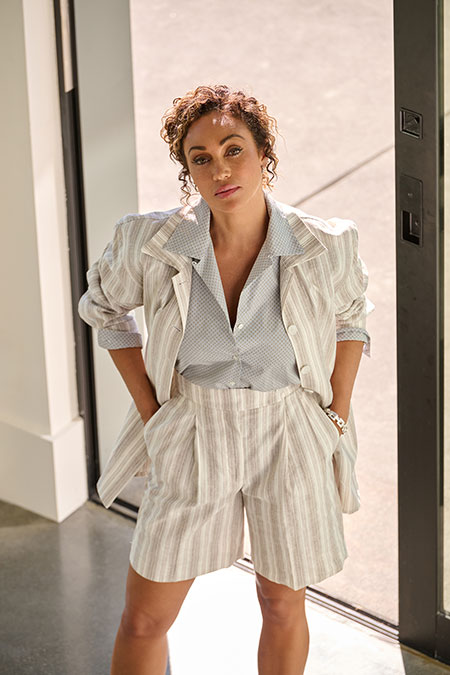 Trunk Shows                                                                                                                                                                                                                                               , White & Tan Striped Set